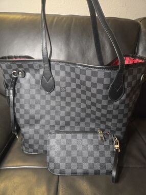 Black Checkered Tote Bag with Removable Pouch